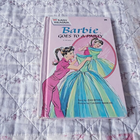 Vintage 1964 Barbie Book Mattel - Picture 1 of 9